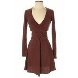 Forever 21 Brown Knee Length Dress- Dress With Cut Out. Size M   CA-0003